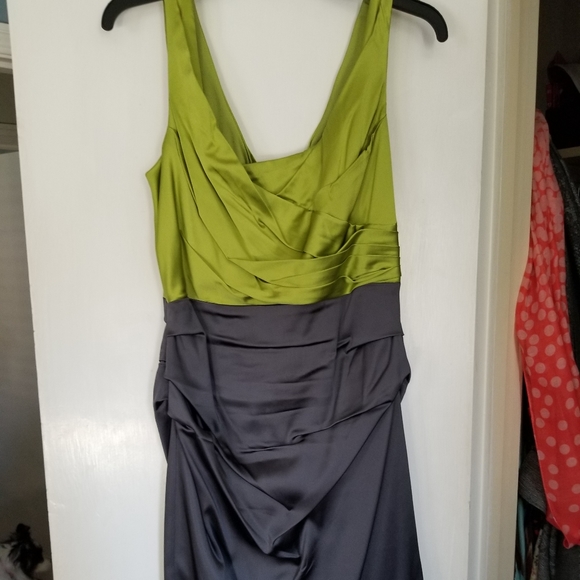 Dress - Picture 1 of 2